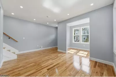 153 Brookside Ave, Irvington, NJ 07111 - Photo 4