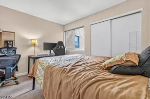 910 Spruce Hills Dr, Glen Gardner, NJ 08826 - Photo 10