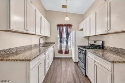 910 Spruce Hills Dr, Glen Gardner, NJ 08826 - Photo 2