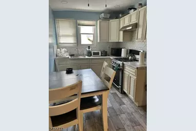 92 Burlington Ave, Paterson, NJ 07502 - Photo 6