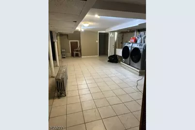 92 Burlington Ave, Paterson, NJ 07502 - Photo 16