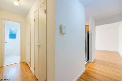 605 Grove St #1, Clifton, NJ 07013 - Photo 12