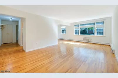 605 Grove St #1, Clifton, NJ 07013 - Photo 2
