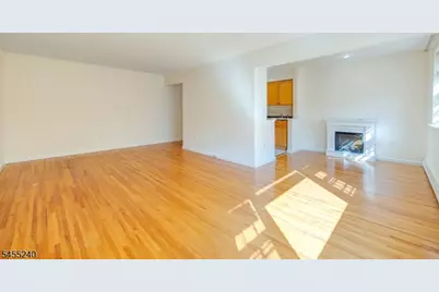 605 Grove St #1, Clifton, NJ 07013 - Photo 4