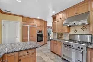 425 Ridgewood Ave, Glen Ridge, NJ 07028 - Photo 4