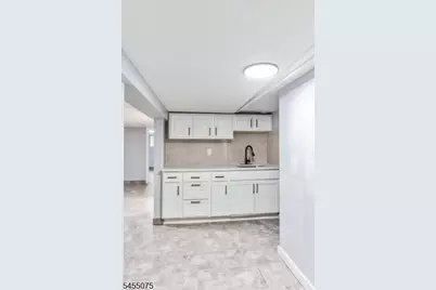 20 Edwin Pl, Newark, NJ 07112 - Photo 40