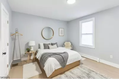 20 Edwin Pl, Newark, NJ 07112 - Photo 10