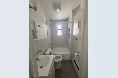 41 Outlook Ave, Hawthorne, NJ 07506 - Photo 4