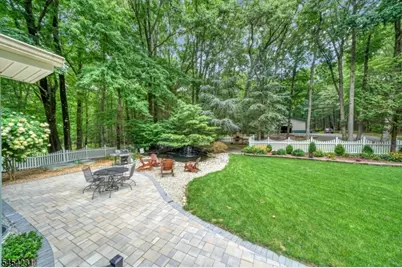 82 Kings Hwy, Washington Township, NJ 07853 - Photo 2