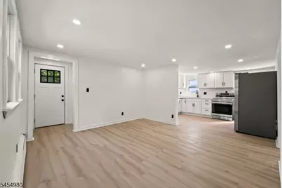 107 Oak Grove Rd, Raritan Township, NJ 08822 - Photo 6