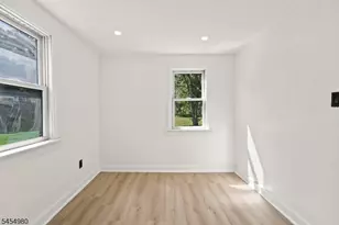 107 Oak Grove Rd, Raritan Township, NJ 08822 - Photo 12