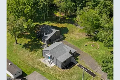 107 Oak Grove Rd, Raritan Township, NJ 08822 - Photo 20
