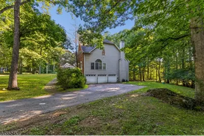 28 Crystal Rock Rd, Sparta Township, NJ 07871 - Photo 4