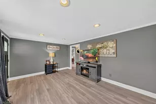 330 Hemlock Ave, Garwood, NJ 07027 - Photo 8