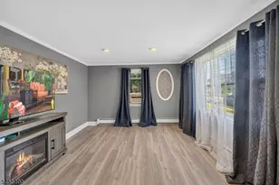 330 Hemlock Ave, Garwood, NJ 07027 - Photo 6