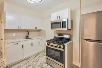 22 Edwin Pl, Newark, NJ 07112 - Photo 44