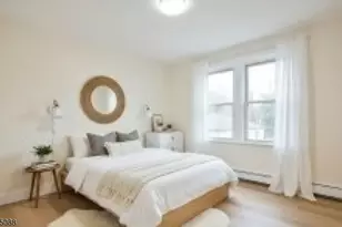 22 Edwin Pl, Newark, NJ 07112 - Photo 8