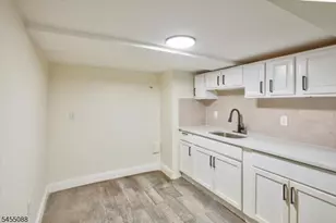 22 Edwin Pl, Newark, NJ 07112 - Photo 26