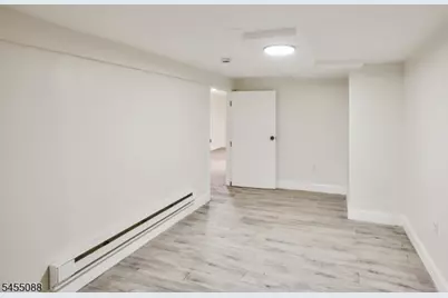 22 Edwin Pl, Newark, NJ 07112 - Photo 32