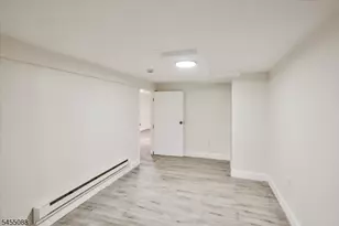 22 Edwin Pl, Newark, NJ 07112 - Photo 32