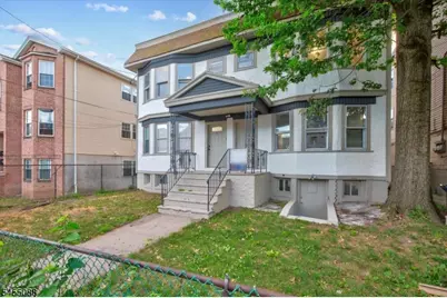 22 Edwin Pl, Newark, NJ 07112 - Photo 2