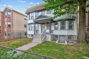 22 Edwin Pl, Newark, NJ 07112 - Photo 2