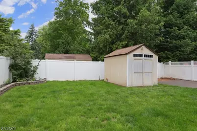 481 Albermarle St, Rahway, NJ 07065 - Photo 22
