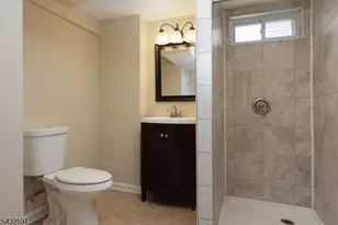 481 Albermarle St, Rahway, NJ 07065 - Photo 18