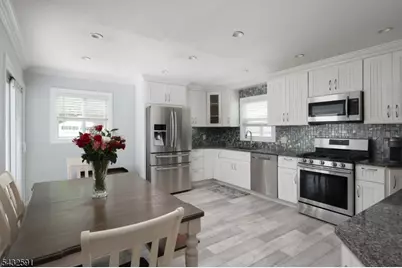 481 Albermarle St, Rahway, NJ 07065 - Photo 6