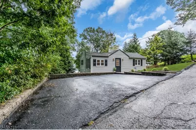 19 Sutton Rd, Hopatcong, NJ 07843 - Photo 36