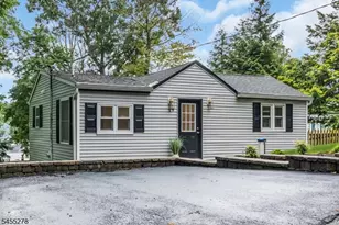 19 Sutton Rd, Hopatcong, NJ 07843 - Photo 2