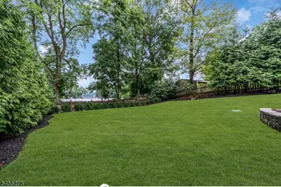 19 Sutton Rd, Hopatcong, NJ 07843 - Photo 28