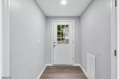 19 Sutton Rd, Hopatcong, NJ 07843 - Photo 4