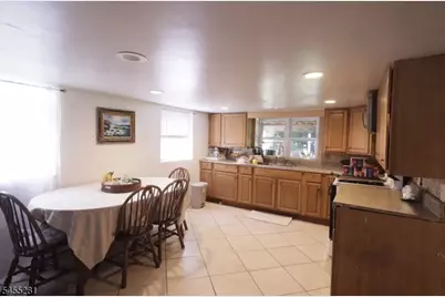 106 Idalroy Trl, Hopatcong, NJ 07843 - Photo 10