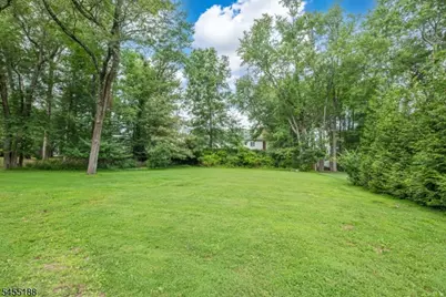 11 Jay Rd, Chatham Township, NJ 07928 - Photo 2