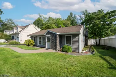 19 Apache Trl, Rockaway Township, NJ 07866 - Photo 2