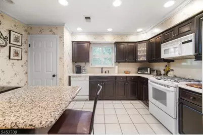 21 Berkeley Square Condo #21, Berkeley Heights Township, NJ 07922 - Photo 10