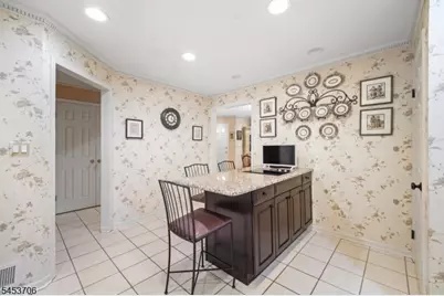 21 Berkeley Square Condo #21, Berkeley Heights Township, NJ 07922 - Photo 8