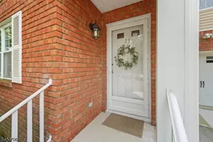 21 Berkeley Square Condo, Berkeley Heights Township, NJ 07922 - Photo 2
