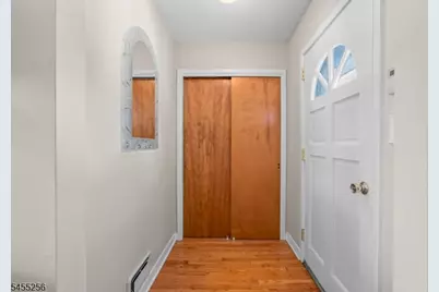 13 Briarwood Dr, Franklin Township, NJ 08873 - Photo 4