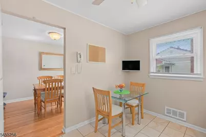 13 Briarwood Dr, Franklin Township, NJ 08873 - Photo 12