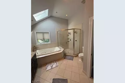 5 Pilgrim Ct, Cedar Grove, NJ 07009 - Photo 18