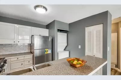 217 Edpas Rd, New Brunswick, NJ 08901 - Photo 6
