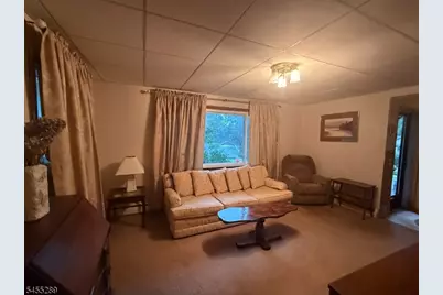 3 Illinois Trl, Hopatcong, NJ 07843 - Photo 6