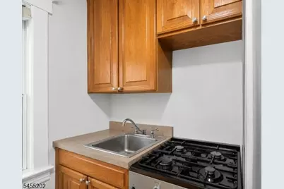7 Laurel Pl, East Rutherford, NJ 07073 - Photo 24