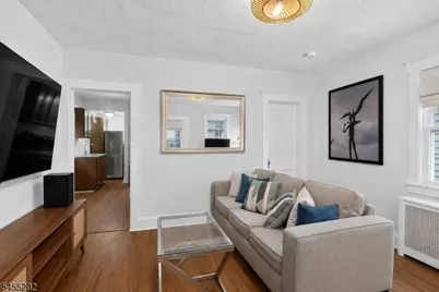 7 Laurel Pl, East Rutherford, NJ 07073 - Photo 12