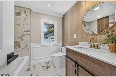 74 Chatham Ter, Clifton, NJ 07013 - Photo 20