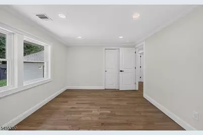 74 Chatham Ter, Clifton, NJ 07013 - Photo 18
