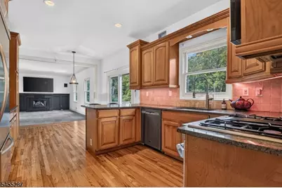 1114 Van Arsdale Dr, Branchburg Township, NJ 08853 - Photo 14