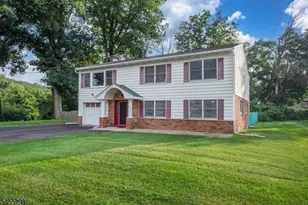 1 James Dr, Mount Arlington, NJ 07856 - Photo 4